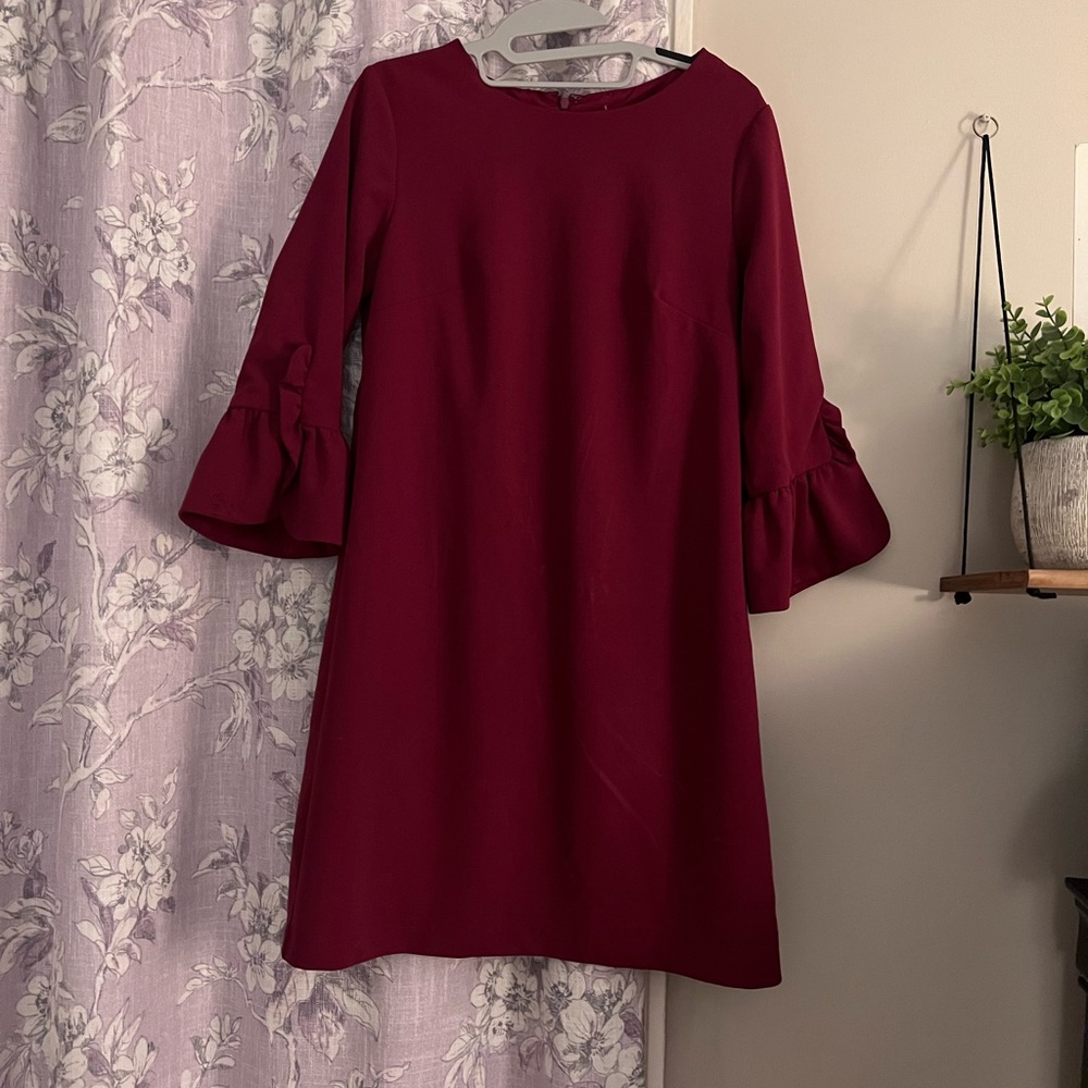 Red size 6 Nanette Lepore box dress with bell sleeves